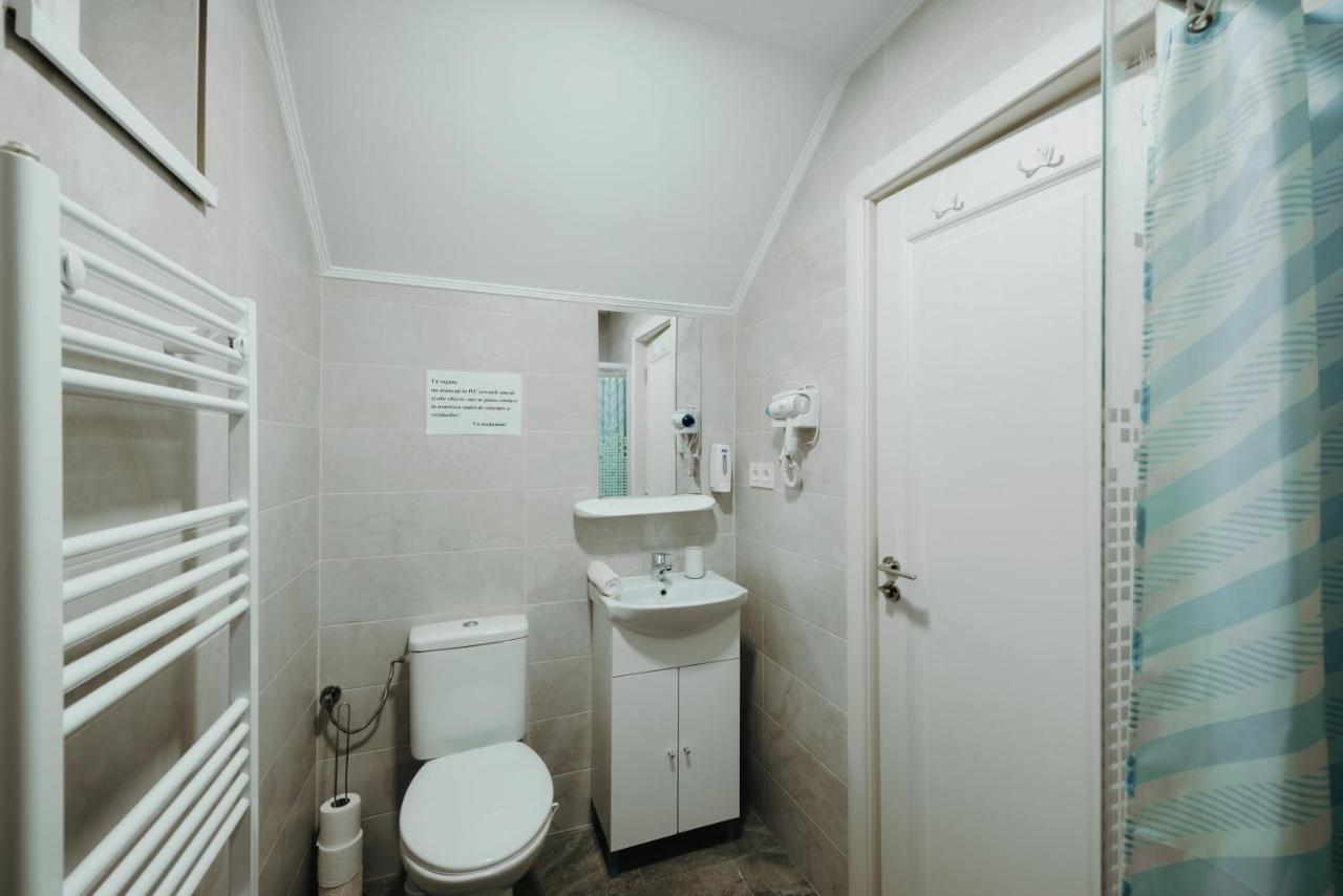 Pensiunea Karla Turda Buitenkant foto
